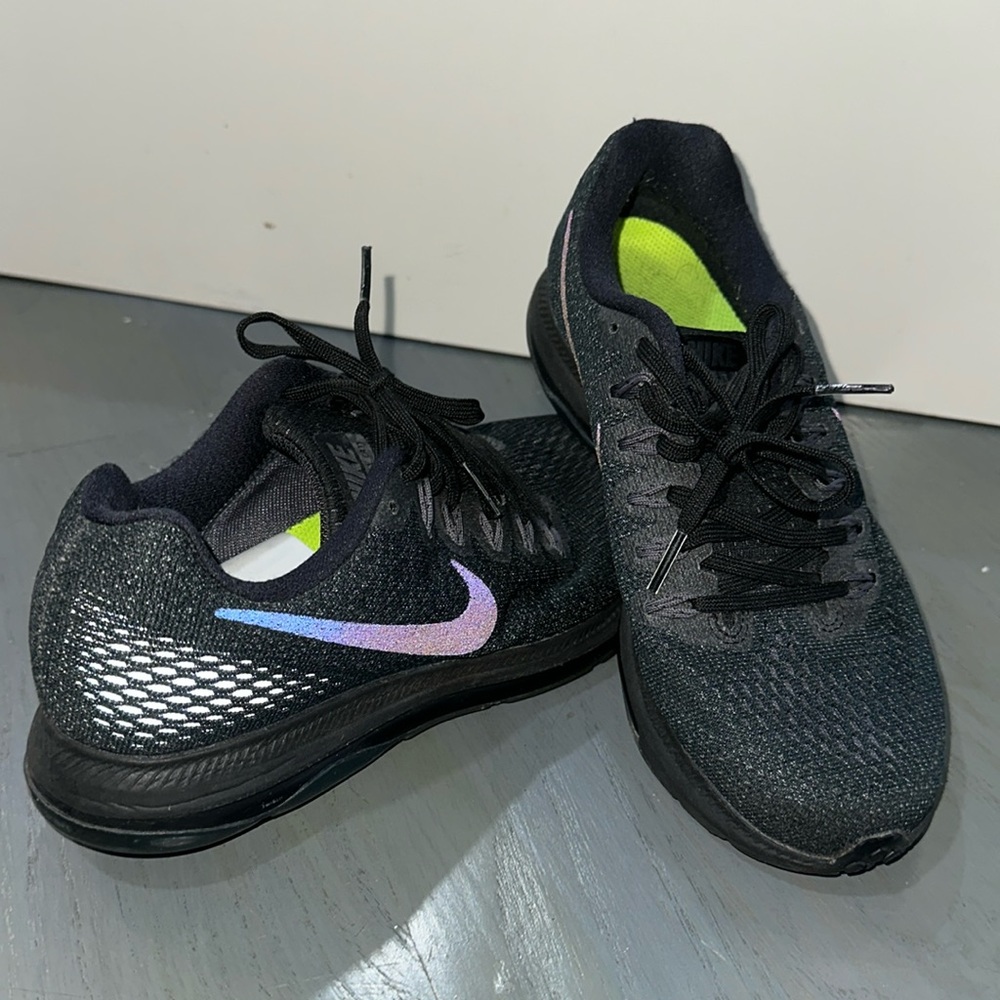 Nike - black sneakers size US 6